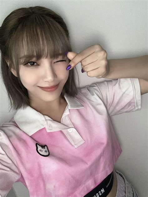 sua (@suamuvaa) .